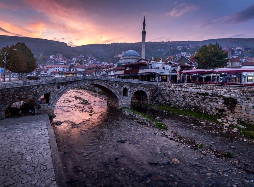 travel to kosovo from albania