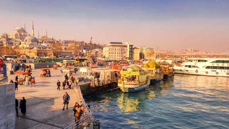 The Best 4 Days In Istanbul Itinerary | Chasing The Donkey